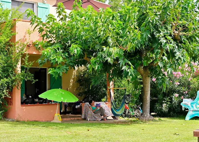 比内亚马雷酒店 3*