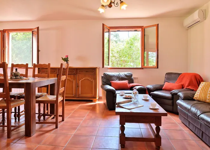 比内亚马雷酒店 假日公园