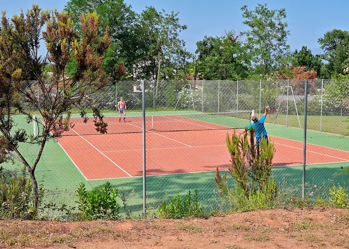 比内亚马雷酒店