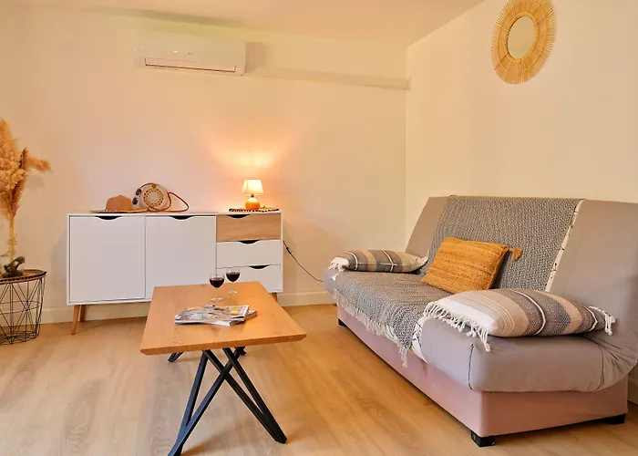 比内亚马雷酒店 3*